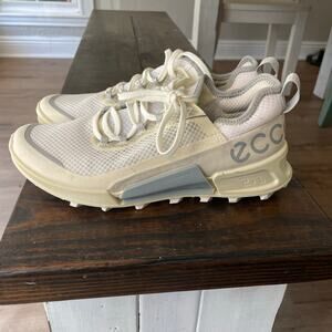 Ecco Biom 2.1 Womens Trail Running Shoe Size 6 - 6.5 US Running Flexible Textile